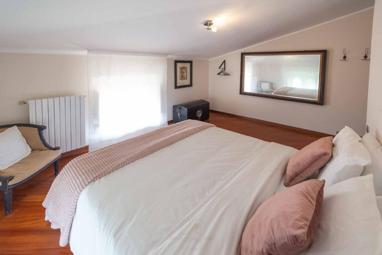 Villa Riva Lago - Apartment With Parking Tavernola Bergamasca Exterior photo