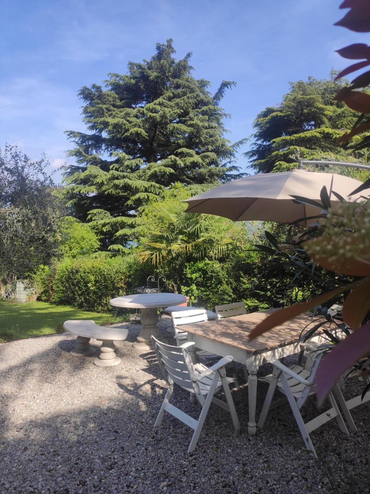 Villa Riva Lago - Apartment With Parking Tavernola Bergamasca Exterior photo
